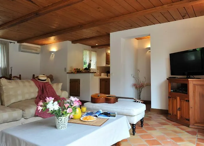 Domaine Brellinga - Tavara 4*