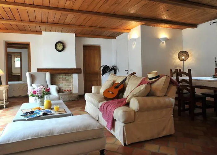 Domaine Brellinga - Tavara 4*