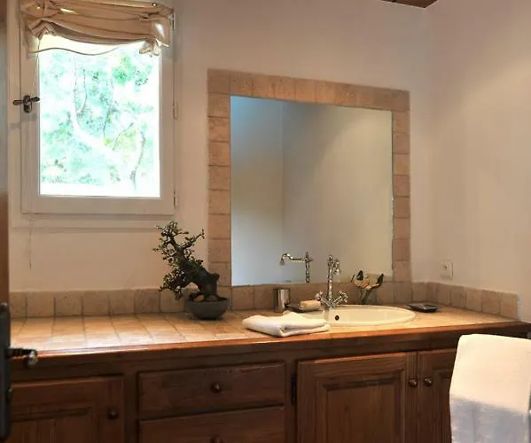 Hotell Domaine Brellinga - Tavara 4*