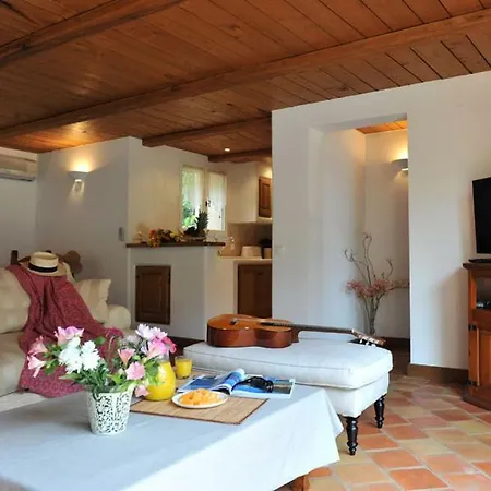 Domaine Brellinga - Tavara 4*