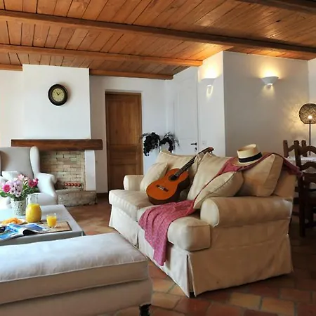 Domaine Brellinga - Tavara 4*